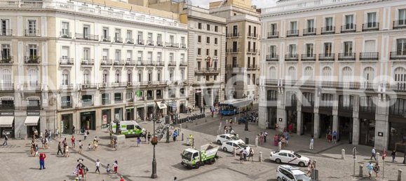 3 bedrooms Apartment in Madrid, Spain No. 127740 20