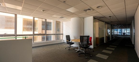 Escritório em Al Khalidiya, UAE 563 m² N.º 29291 7