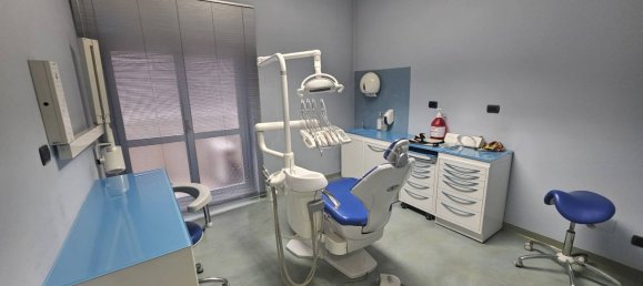 Квартира с 6 комнатами в Турин, Италия № 329500 10