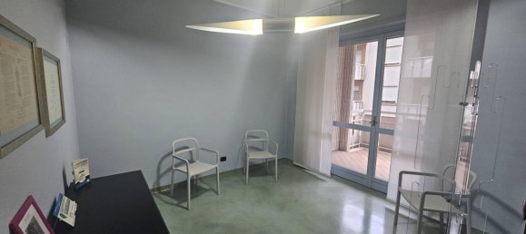 Квартира с 6 комнатами в Турин, Италия № 329500 20