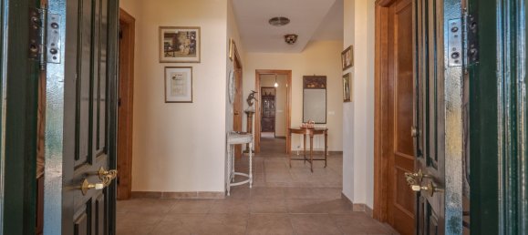 5 bedrooms Villa in Alhaurin el Grande, Spain No. 139197 9