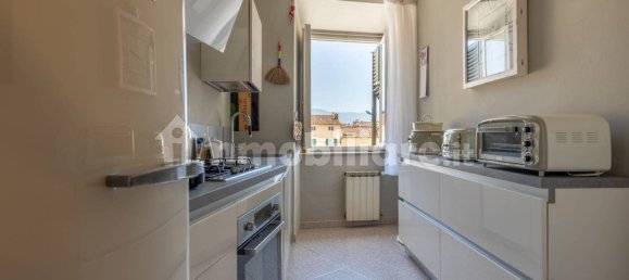 2 Schlafzimmer Wohnung in Lucca, Italy, Nr. 302359 2