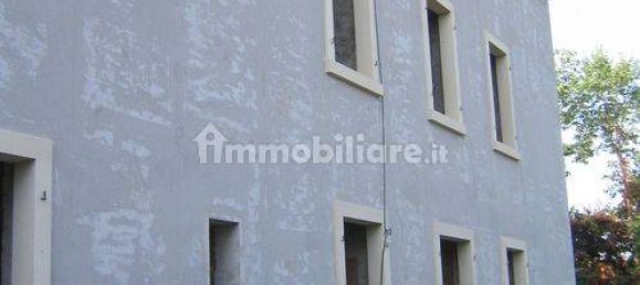 5 rooms House in Castelnuovo del Garda, Italy No. 92127 4