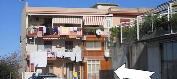 Apartamento de 5 dormitorios en Torregrotta, Italy No. 227495 3