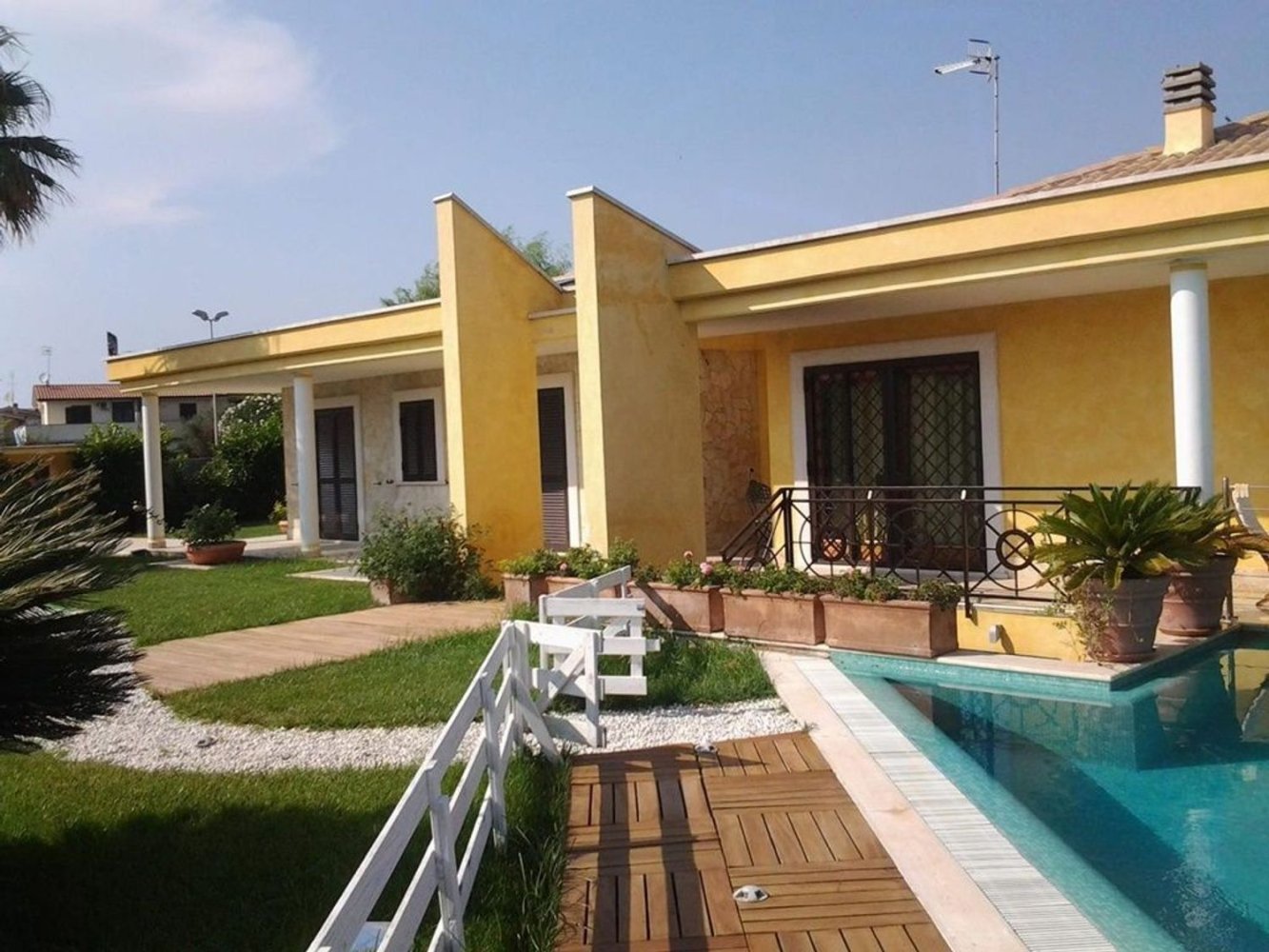 12 bedrooms Villa in Santa Marinella, Italy No. 382452