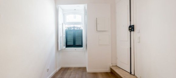 2 bedrooms Apartment in Lisbon, Portugal No. 92615 4