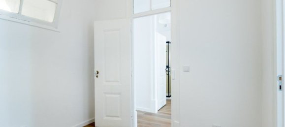 2 bedrooms Apartment in Lisbon, Portugal No. 92615 15