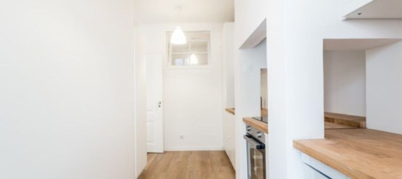 2 bedrooms Apartment in Lisbon, Portugal No. 92615 19