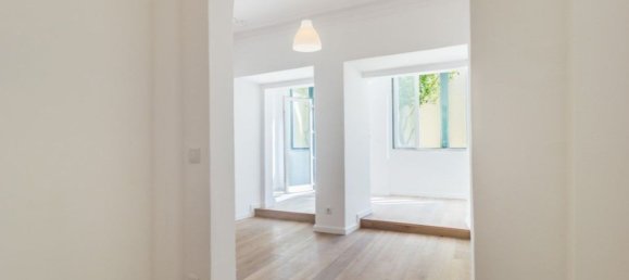 2 bedrooms Apartment in Lisbon, Portugal No. 92615 25