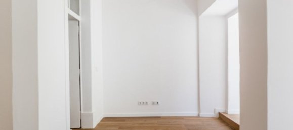 2 bedrooms Apartment in Lisbon, Portugal No. 92615 24