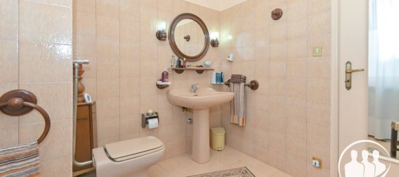 5 غرف نوم شقة في Chivasso, Italy رقم 354284 40