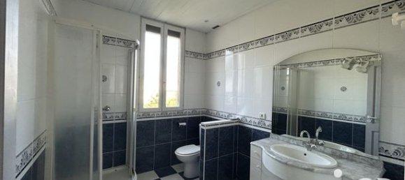 Дом с 6 спальнями в Дранси, Франция № 315627 6