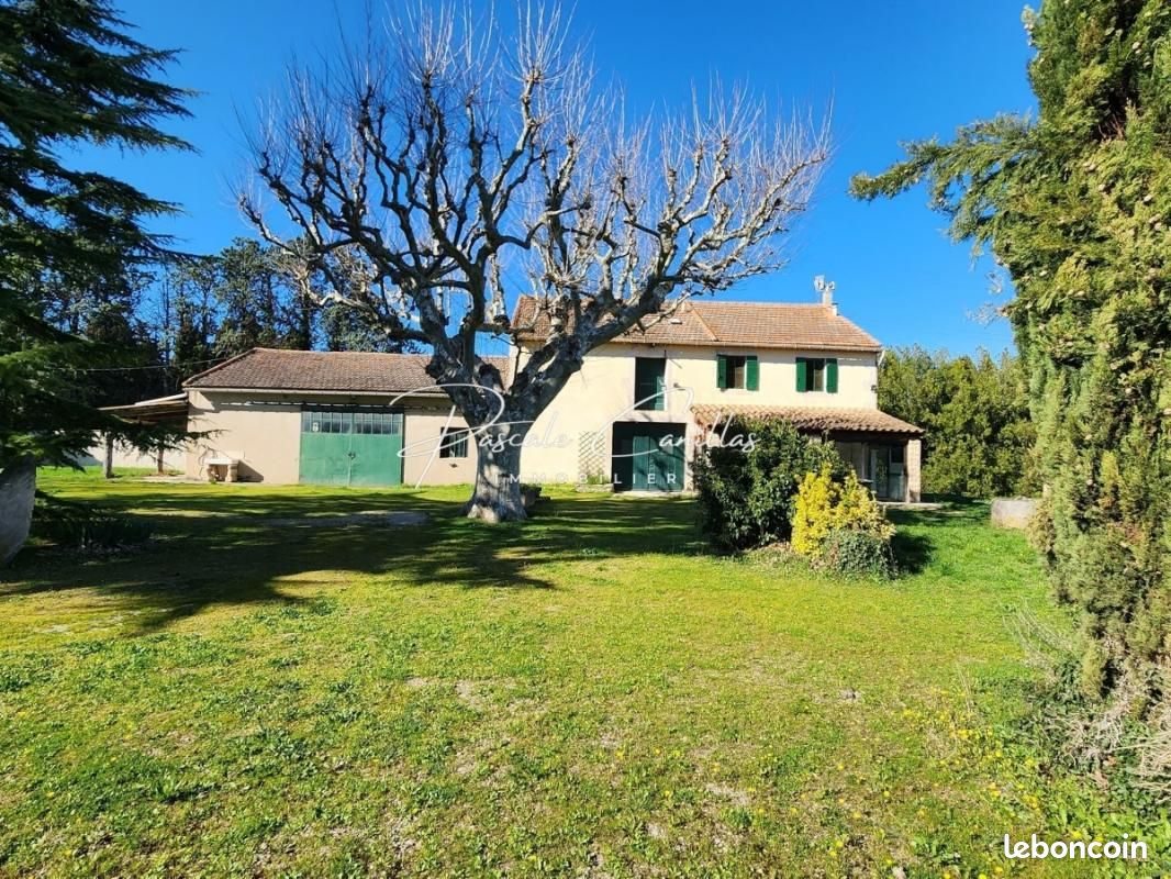 3 bedrooms House in Saint-Remy-de-Provence, France No. 204226