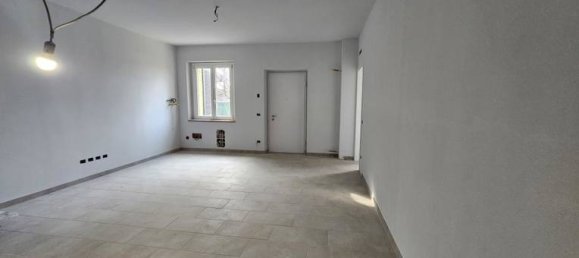 2 Schlafzimmer Haus in Caorso, Italy, Nr. 252955 5