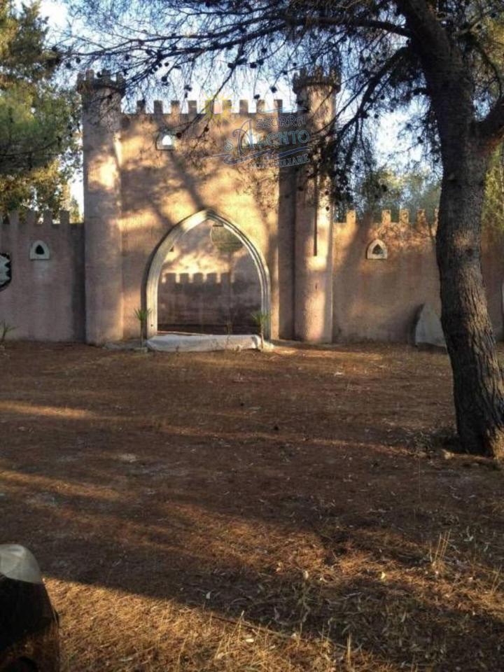 Terreno de 1 divisão em Oria, Italy N.º 25741