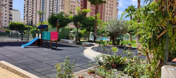 Apartamento de 2 dormitorios en Benidorm, Spain No. 143340 28