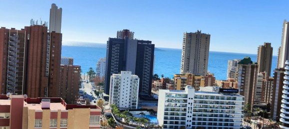 Apartamento de 2 dormitorios en Benidorm, Spain No. 143340 2