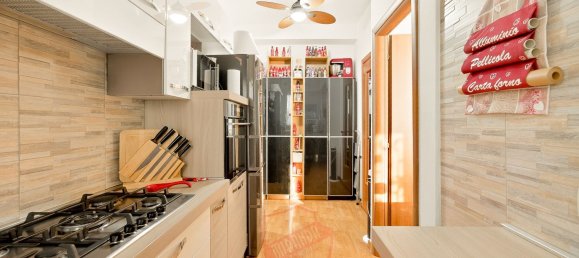 3 bedrooms Apartment in Milan, Italy No. 357906 9