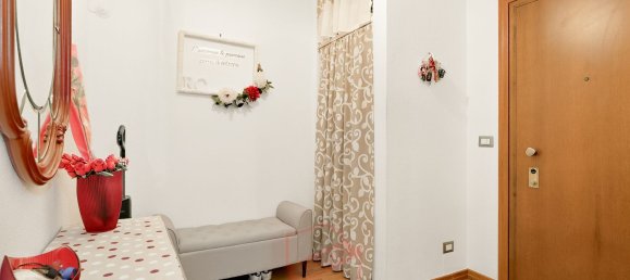 3 bedrooms Apartment in Milan, Italy No. 357906 4