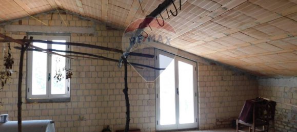 2 Schlafzimmer Haus in Rapino, Italy, Nr. 178931 18