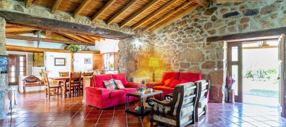 3 bedrooms House in Peraboa, Portugal No. 66603 7