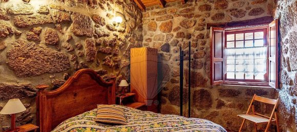 3 bedrooms House in Peraboa, Portugal No. 66603 18