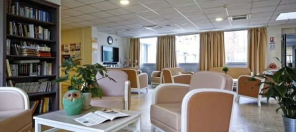 Studio in Chambray-les-Tours, France No. 212104 4