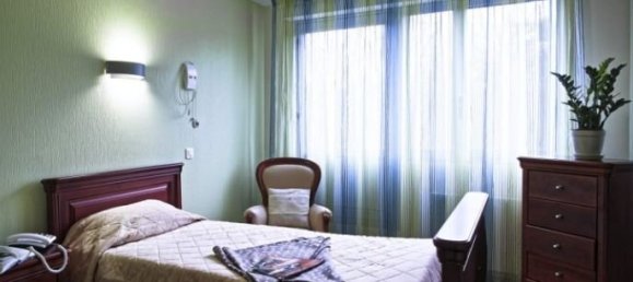 Studio in Chambray-les-Tours, France No. 212104 2