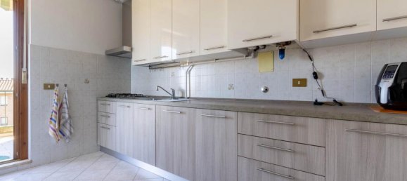 4 rooms Apartment in Sovicille, Italy No. 40414 8