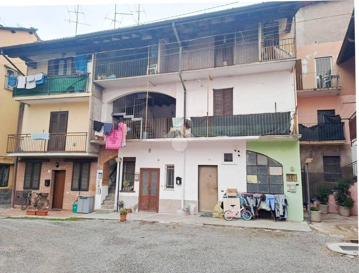 1 غرف نوم شقة في Turate, Italy رقم 11533