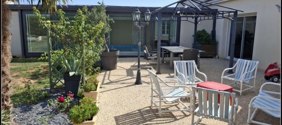 Villa de 5 dormitorios en Gemozac, France No. 346572 6