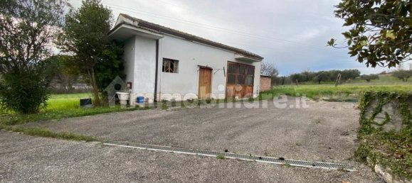 3 bedrooms Villa in Benevento, Italy No. 344611 2