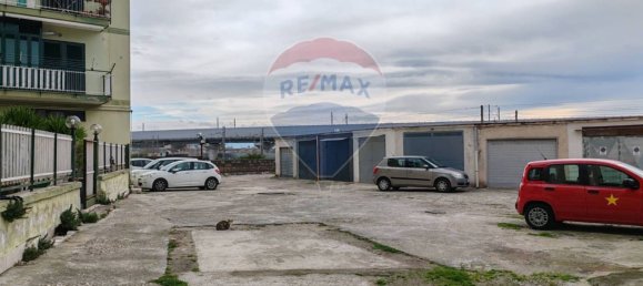 Гараж 37м² в Казория, Италия № 330605 9