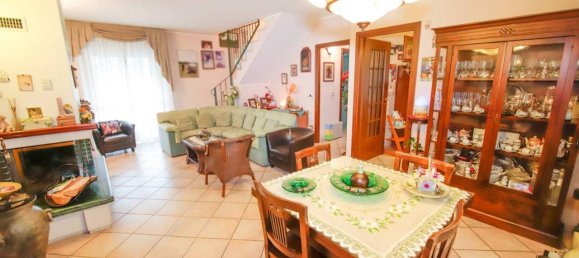 Apartamento de 6 divisões em Chivasso, Italy N.º 176878 14