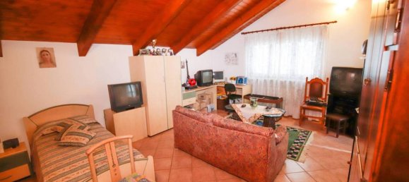 Apartamento de 6 divisões em Chivasso, Italy N.º 176878 16