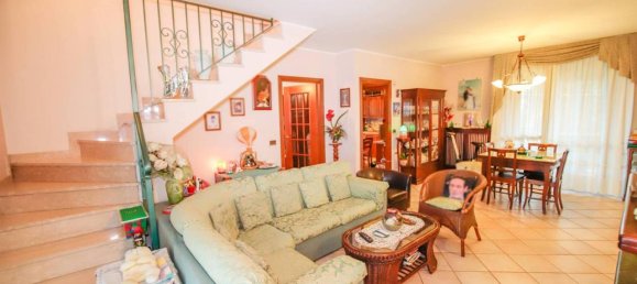 Apartamento de 6 divisões em Chivasso, Italy N.º 176878 3