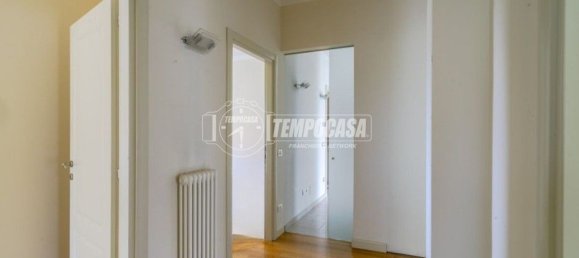5 rooms Apartment in Montegranaro, Italy No. 293681 2