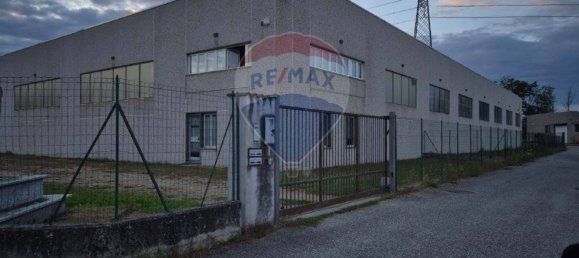 2283m² Commercial property in Castelletto sopra Ticino, Italy No. 265360 4
