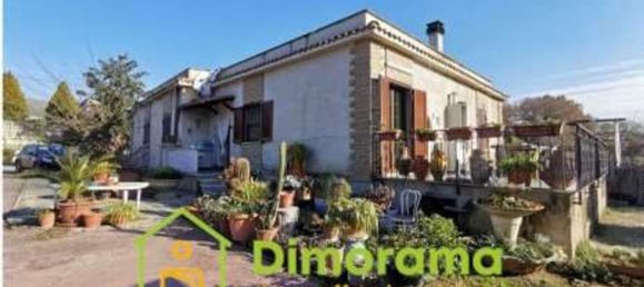 7 rooms Apartment in Civita Castellana, Italy No. 201182 2