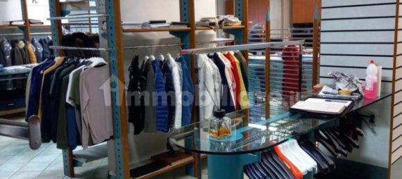 2-salle Propriété commerciale à Spoleto, Italy No. 88276 2