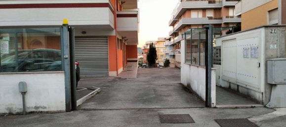 16m² Garage in Pescara, Italy No. 254440 5