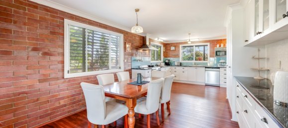 4 bedrooms House in Childers, Australia No. 211 16