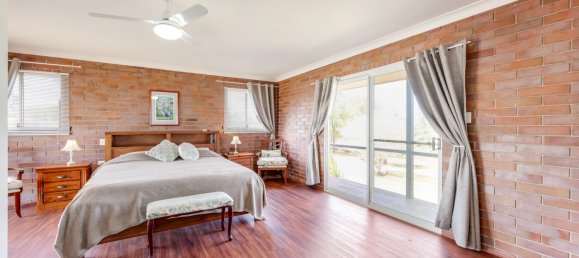 4 bedrooms House in Childers, Australia No. 211 17