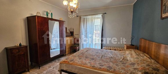 Замки и поместья с 3 спальнями в Монтальбано Эликона, Италия № 321018 10