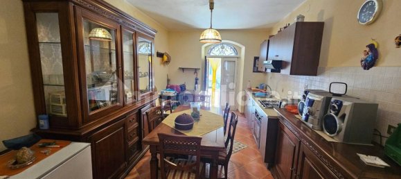 Замки и поместья с 3 спальнями в Монтальбано Эликона, Италия № 321018 6