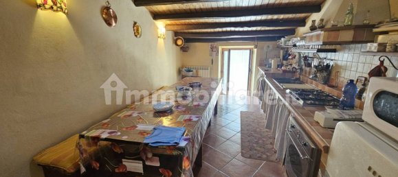 Замки и поместья с 3 спальнями в Монтальбано Эликона, Италия № 321018 19