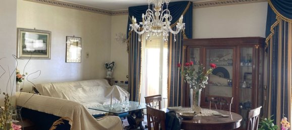 4 bedrooms Apartment in Messina, Italy No. 325091 4