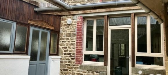 2 bedrooms Townhouse in Mayenne, France No. 302193 5