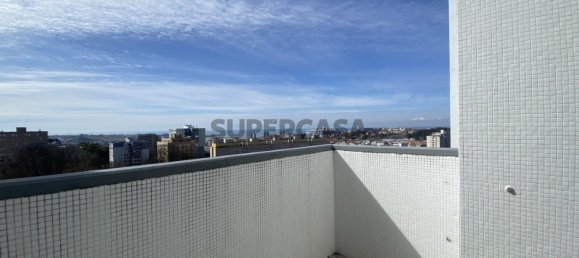 Квартира с 4 спальнями в Порту, Португалия № 168537 7