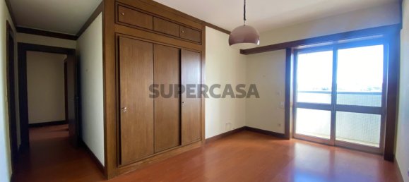 Квартира с 4 спальнями в Порту, Португалия № 168537 15